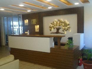 Siri Delight Rooms and Service Apartment / Similar